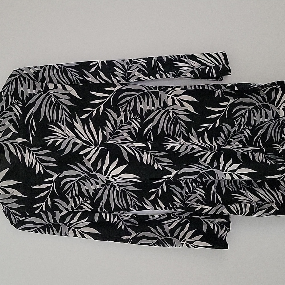 Holt Renfrew | Silk Mesh Tie-Front Beach Coverup | Size 14 (Fits Small) - Picture 4 of 5